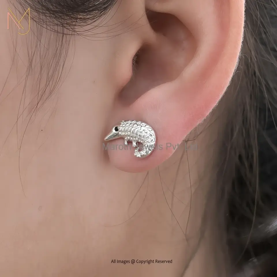 14K Yellow Gold Black Spinel Pangolin 3D Stud Earring Jewelry Supplier