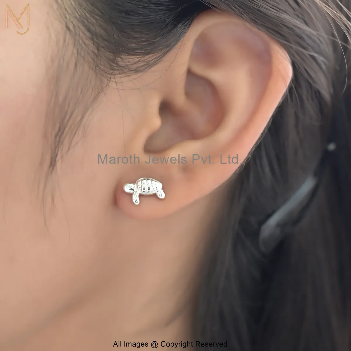 925 Silver Natural Silver Plated Minimalist Turtle Charm Stud Earring Jewelry Supplier