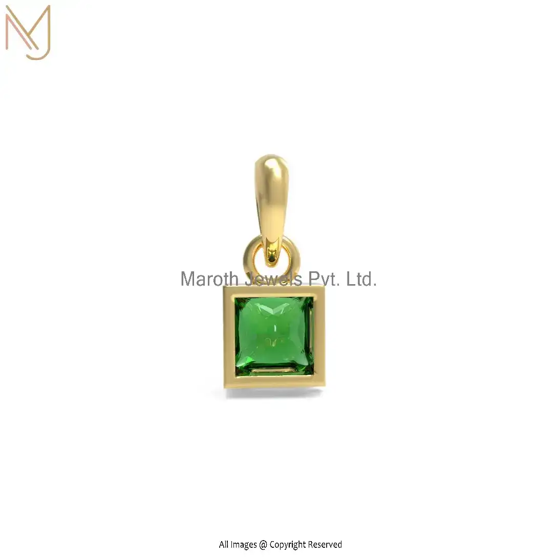 14K Yellow Gold Emerald Pendant Jewelry Manufacturer